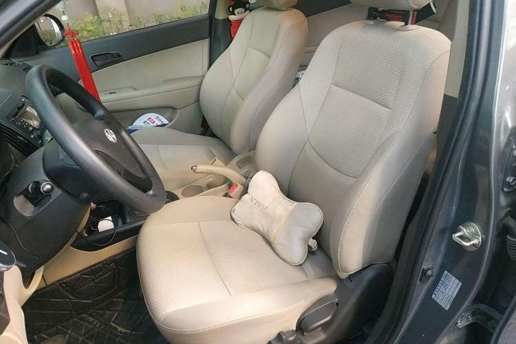 Used Hyundai i30 2009 1.6L Automatic Comfort Edition Left Front Seat