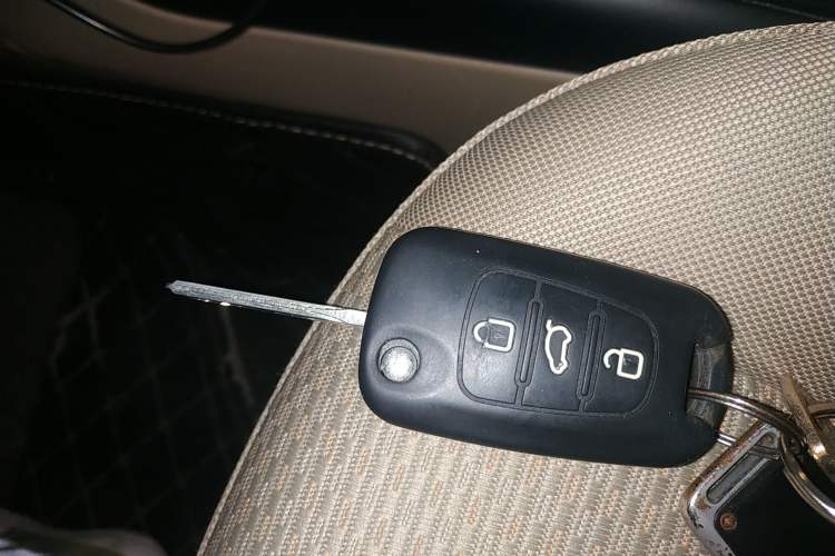 Used Hyundai i30 2009 1.6L Automatic Comfort Edition Vehicle Key