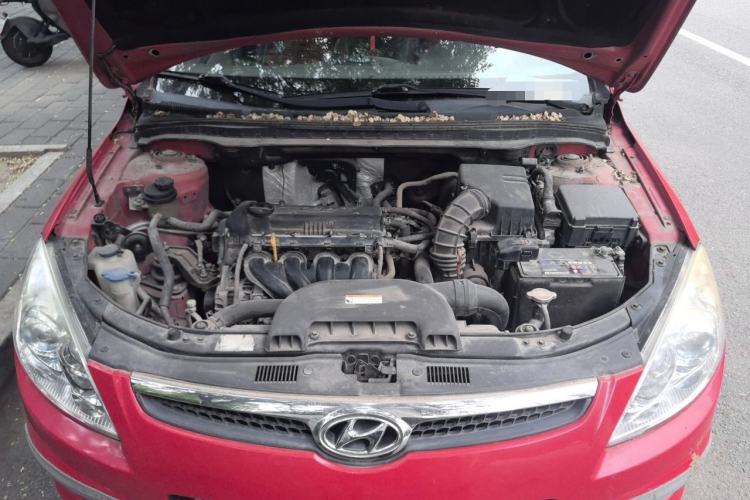 Used Hyundai i30 2009 1.6L Automatic Comfort Edition Engine Bay