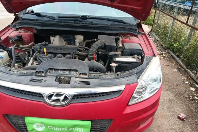 Used Hyundai i30 2009 1.6L Automatic Comfort Edition Engine Bay Left