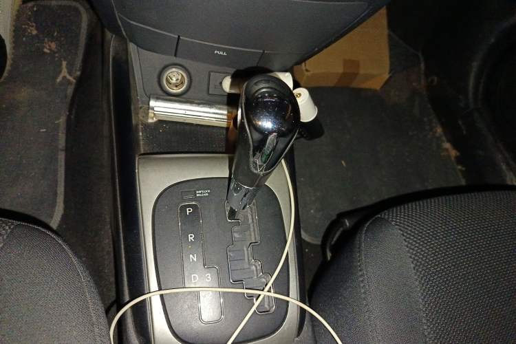Used Hyundai i30 2009 1.6L Automatic Jingxiang Model Gear Lever