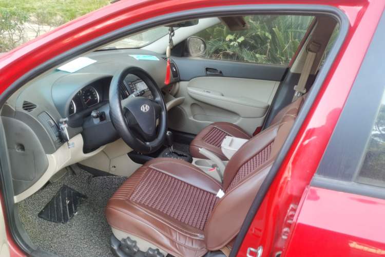 Used Hyundai i30 2009 1.6L Automatic Comfort Edition Left Front Seat