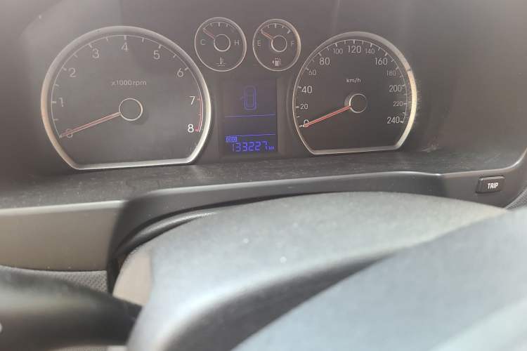 Used Hyundai i30 2009 1.6L Manual Comfort Edition Odometer Close Up