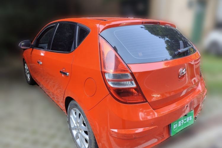 Used Hyundai i30 2009 1.6L Automatic Luxury Model Rear Left 45 Deg