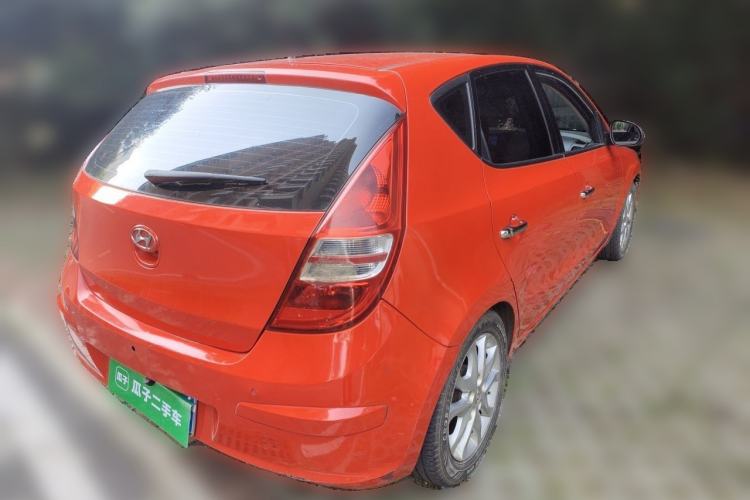 Used Hyundai i30 2009 1.6L Automatic Luxury Model Rear Right 45 Deg
