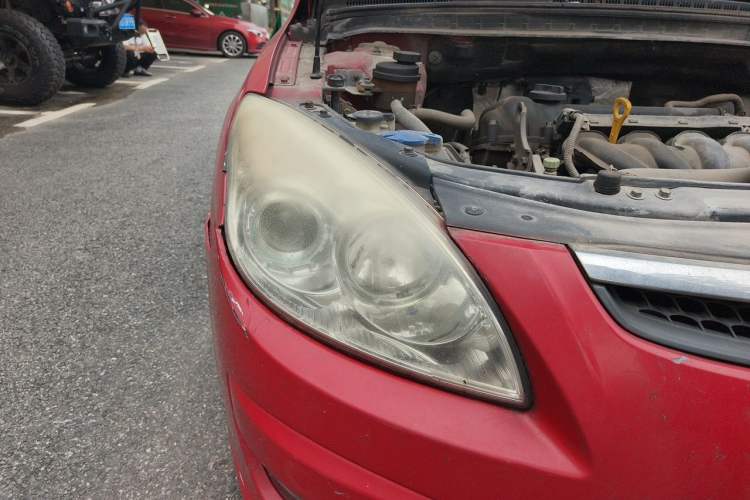 Used Hyundai i30 2009 1.6L Automatic Luxury Model Right Front Headlight