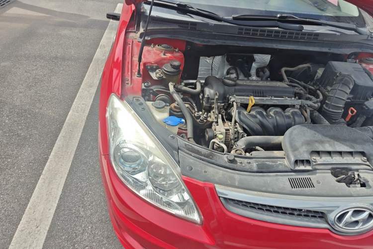 Used Hyundai i30 2009 1.6L Automatic Comfort Edition Right Front Headlight