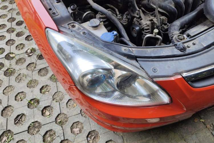 Used Hyundai i30 2009 1.6L Automatic Luxury Model Right Front Headlight