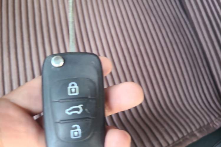 Used Hyundai i30 2009 1.6L Manual Comfort Edition Vehicle Key