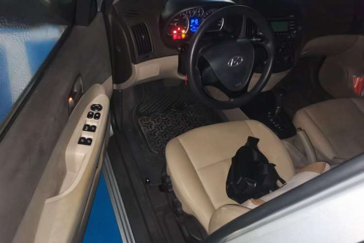 Used Hyundai i30 2009 1.6L Automatic Comfort Edition Driver Seat