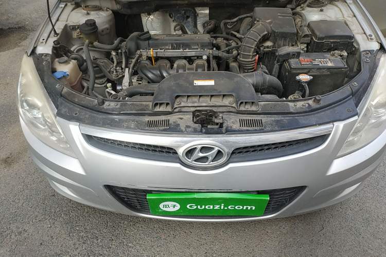 Used Hyundai i30 2009 1.6L Automatic Luxury Model Engine Bay