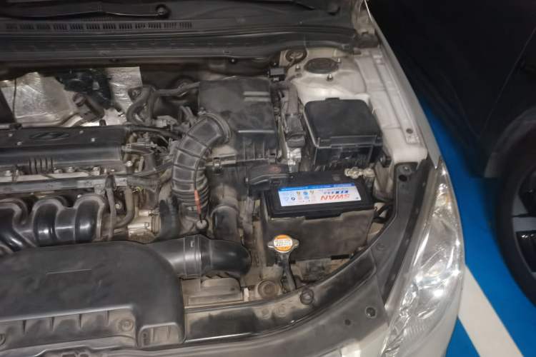 Used Hyundai i30 2009 1.6L Automatic Comfort Edition Engine Bay Left