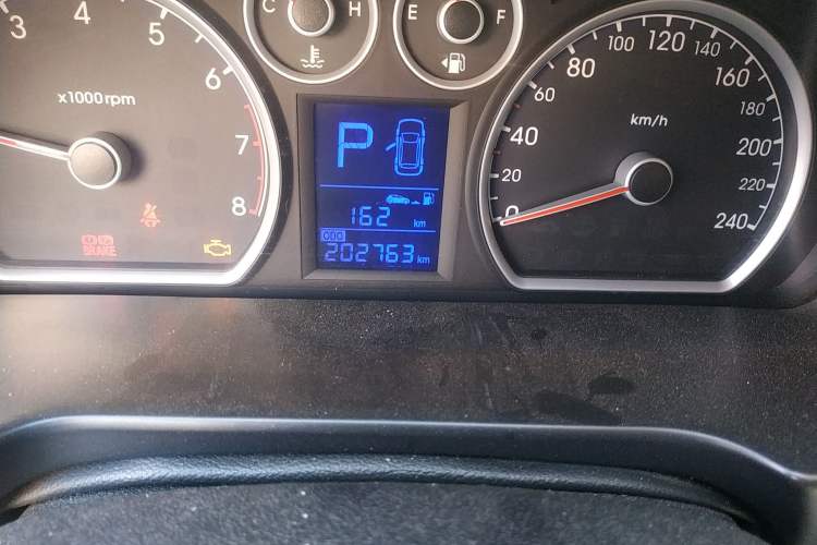 Used Hyundai i30 2009 1.6L Automatic Luxury Model Odometer Close Up