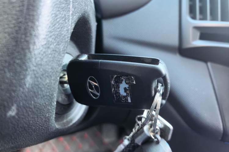 Used Hyundai i30 2009 1.6L Manual Comfort Edition Vehicle Key