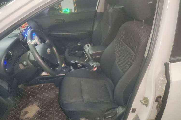 Used Hyundai i30 2009 1.6L Automatic Comfort Edition Left Front Seat