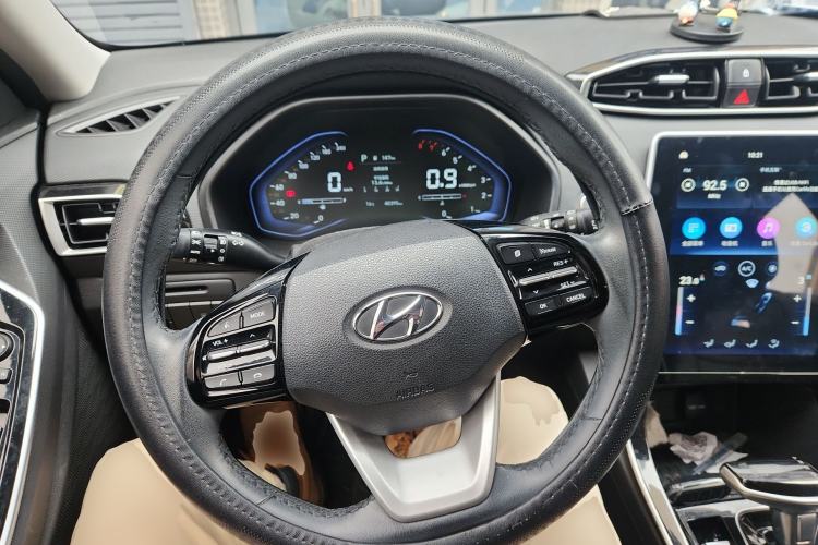 Used Hyundai ix25 2020 1.5L CVT GLS Smart Model Steering Wheel