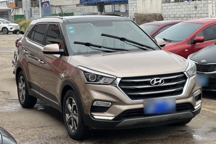 Used Hyundai ix25 2017 1.6L Automatic Smart Version Exterior 2