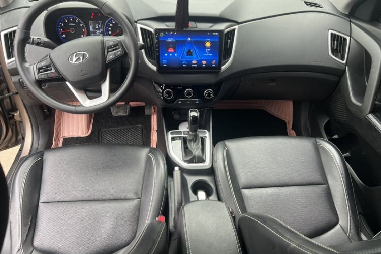 Used Hyundai ix25 2017 1.6L Automatic Smart Version Interior 1
