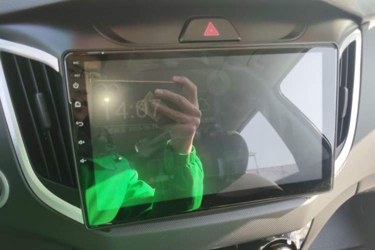 Used Hyundai ix25 2017 1.6L Automatic Smart Version Audio And AC Panel
