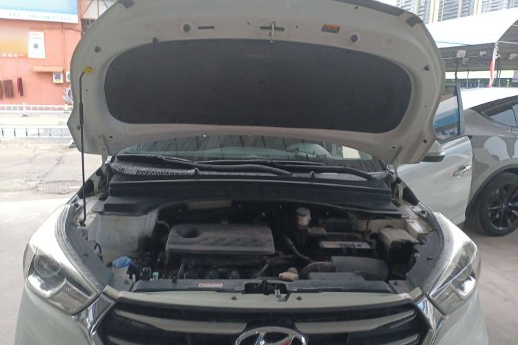 Used Hyundai ix25 2017 1.6L Automatic Smart Version Engine Bay