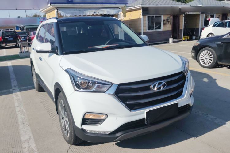Used Hyundai ix25 2017 1.6L Automatic Smart Version Exterior 2