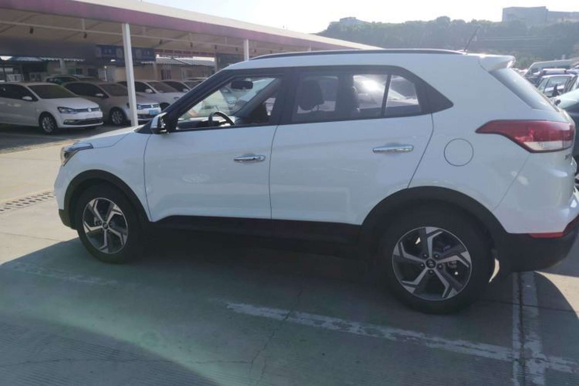 Used Hyundai ix25 2017 1.6L Automatic Smart Version Exterior 3