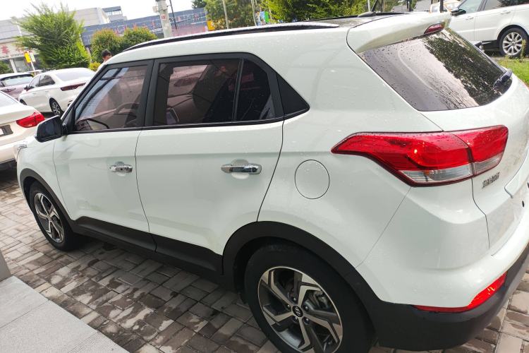 Used Hyundai ix25 2017 1.6L Automatic Smart Version Exterior 3