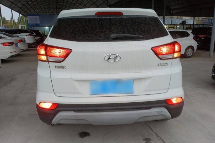 Used Hyundai ix25 2017 1.6L Automatic Smart Version Exterior 4