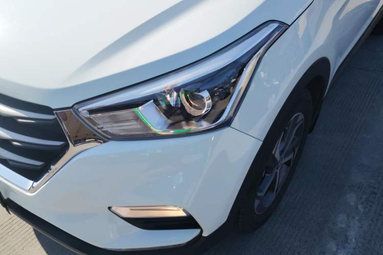 Used Hyundai ix25 2017 1.6L Automatic Smart Version Left Front Headlight