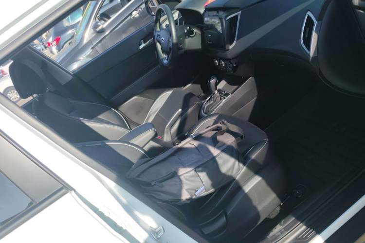 Used Hyundai ix25 2017 1.6L Automatic Smart Version Right Front Seat
