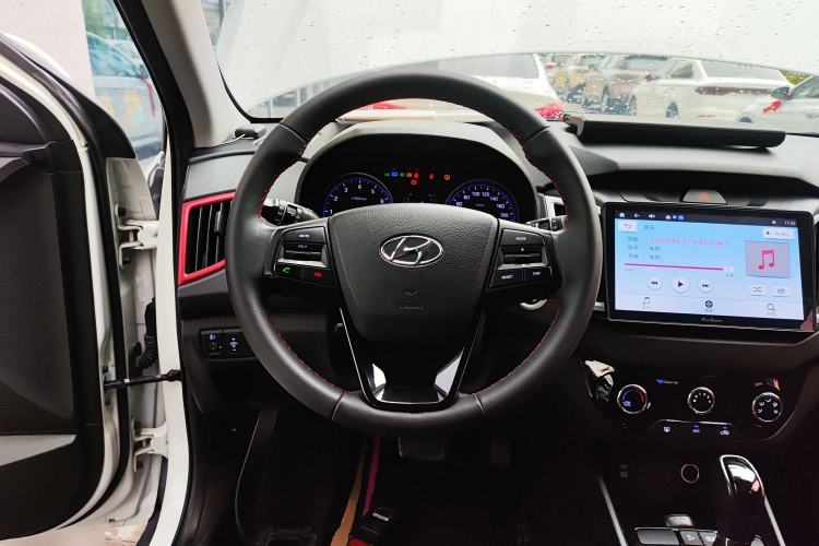 Used Hyundai ix25 2017 1.6L Automatic Smart Version Steering Wheel