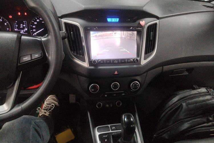 Used Hyundai ix25 2015 1.6L Automatic Two-Wheel Drive Smart GLS Trim Audio And AC Panel