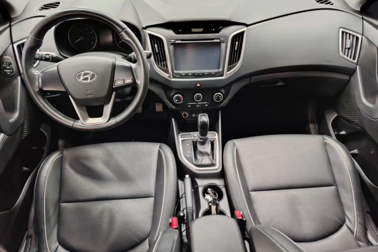 Used Hyundai ix25 2015 1.6L Automatic Two-Wheel Drive Smart GLS Trim Interior 4
