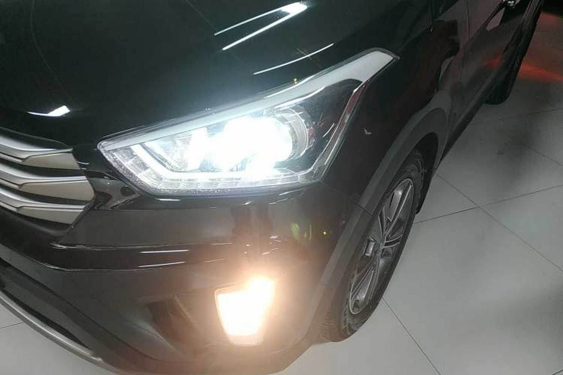 Used Hyundai ix25 2015 1.6L Automatic Two-Wheel-Drive Deluxe DLX Model Left Front Headlight