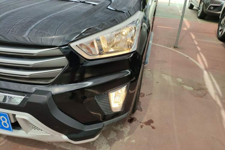 Used Hyundai ix25 2015 1.6L Automatic Two-Wheel Drive Smart GLS Trim Left Front Headlight