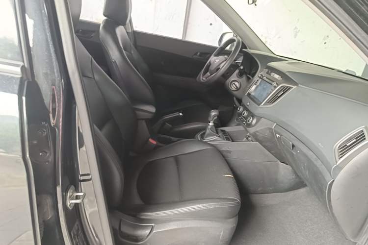 Used Hyundai ix25 2015 1.6L Manual Two-Wheel Drive Fashionable GS Model Right Front Seat
