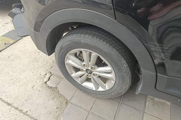 Used Hyundai ix25 2015 1.6L Manual Two-Wheel Drive Fashionable GS Model Right Rear Wheel Hub