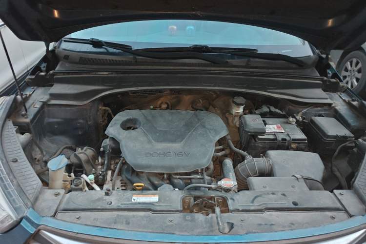 Used Hyundai ix25 2015 1.6L Automatic Two-Wheel-Drive Deluxe DLX Model Engine Bay