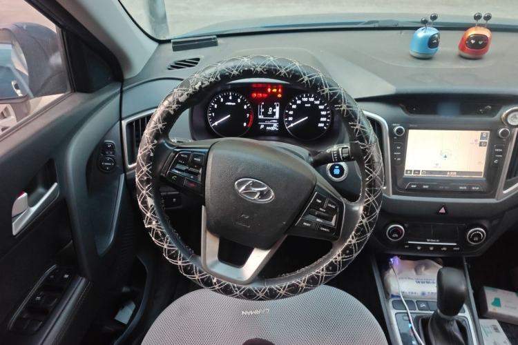 Used Hyundai ix25 2015 1.6L Automatic Two-Wheel-Drive Deluxe DLX Model Steering Wheel