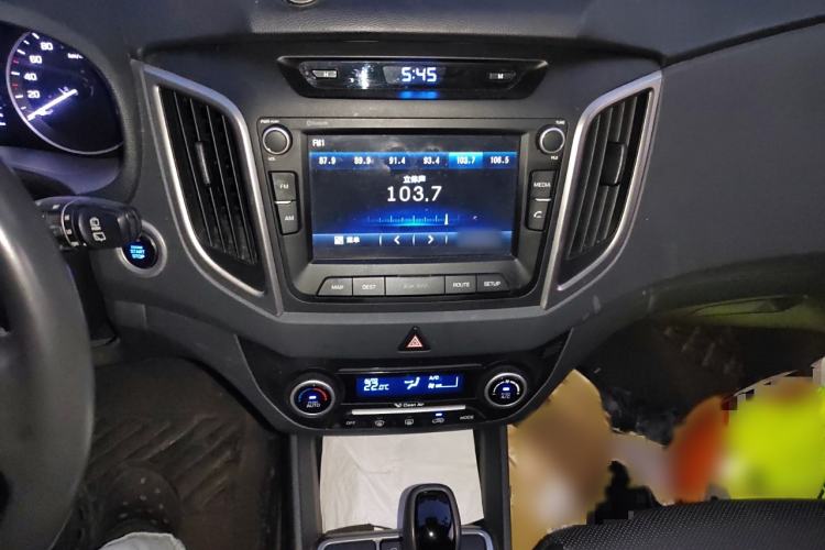 Used Hyundai ix25 2015 2.0L Automatic Two-Wheel Drive Intelligent GLS Audio And AC Panel