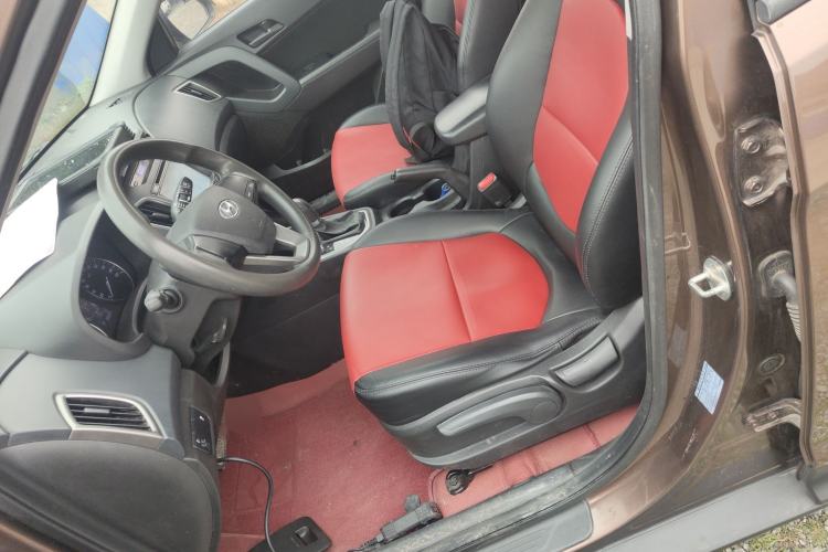 Used Hyundai ix25 2015 1.6L Automatic Two-Wheel Drive Fashionable GS Model Driver Seat
