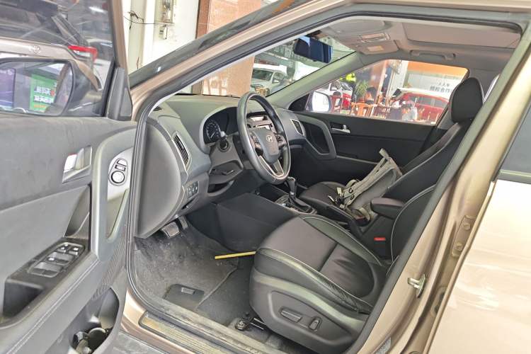 Used Hyundai ix25 2015 2.0L Automatic Two-Wheel Drive Intelligent GLS Driver Seat