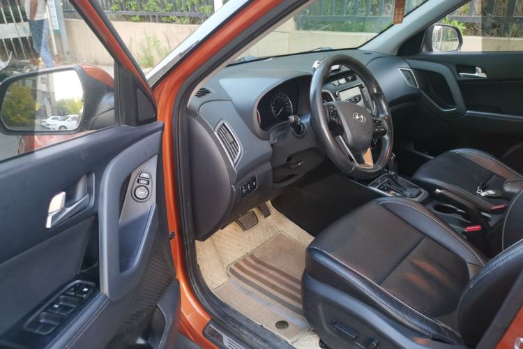 Used Hyundai ix25 2015 2.0L Automatic Two-Wheel Drive Intelligent GLS Driver Seat