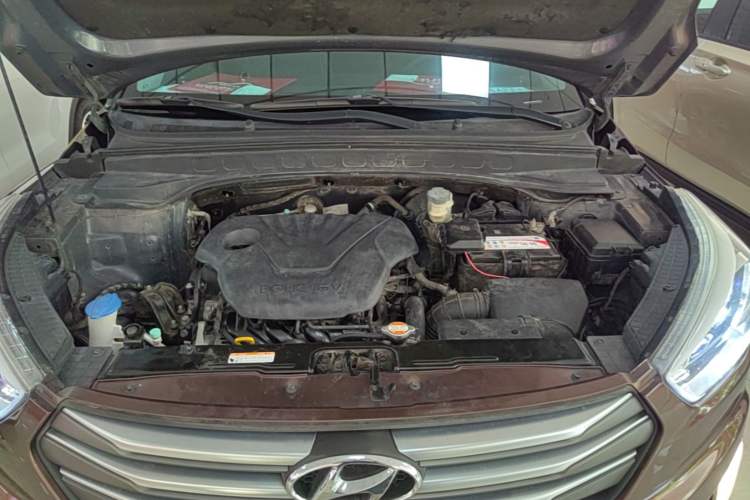 Used Hyundai ix25 2015 1.6L Automatic Two-Wheel Drive Smart GLS Trim Engine Bay