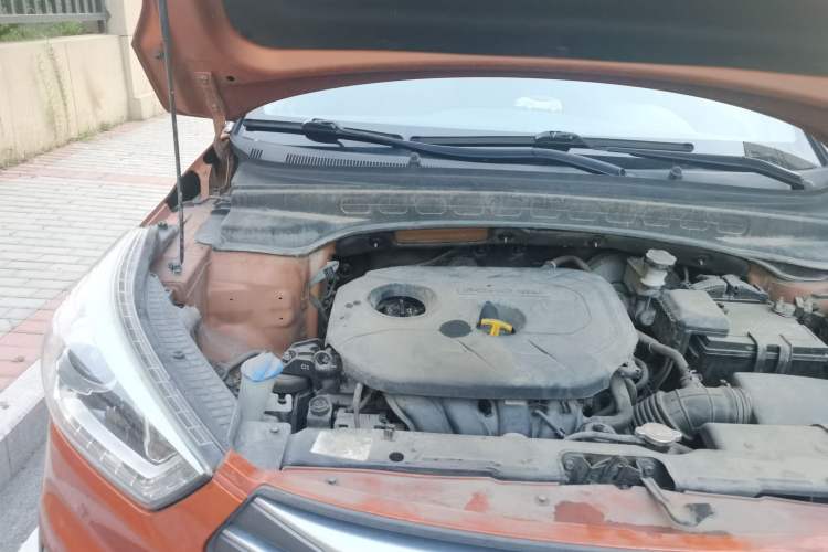 Used Hyundai ix25 2015 2.0L Automatic Two-Wheel Drive Intelligent GLS Engine Bay Right