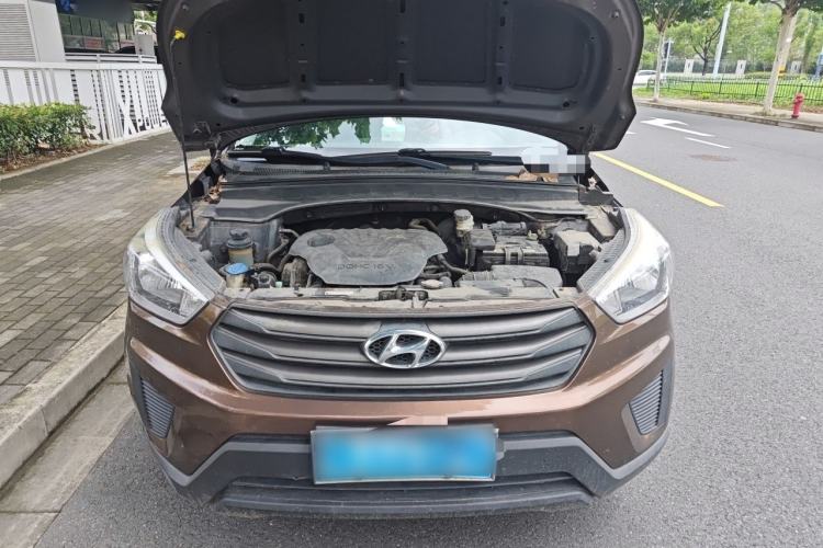 Used Hyundai ix25 2015 1.6L Manual Two-Wheel Drive Fashionable GS Model Engine Bay