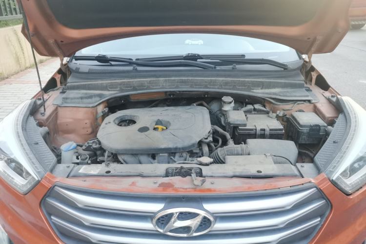 Used Hyundai ix25 2015 2.0L Automatic Two-Wheel Drive Intelligent GLS Engine Bay