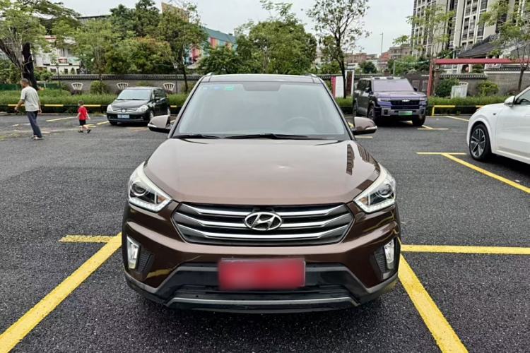 Used Hyundai ix25 2015 1.6L Automatic Two-Wheel-Drive Deluxe DLX Model Exterior 1