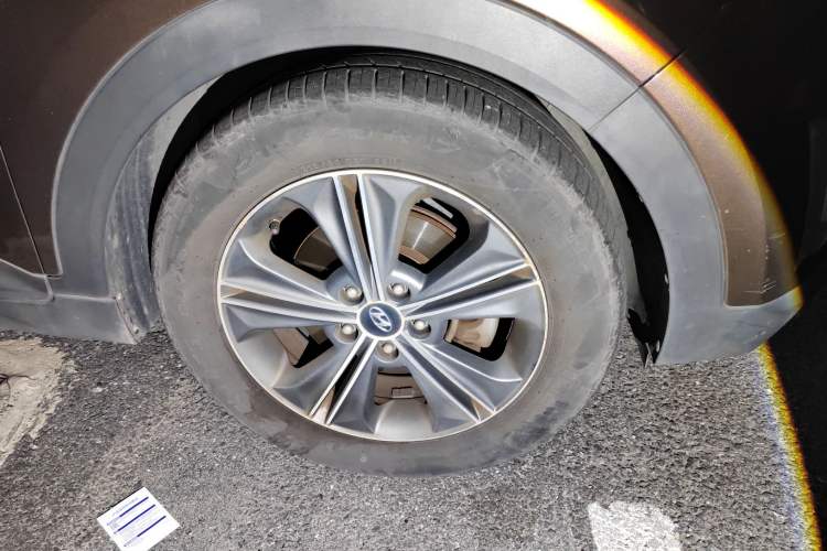 Used Hyundai ix25 2015 2.0L Automatic Two-Wheel Drive Intelligent GLS Exterior 7