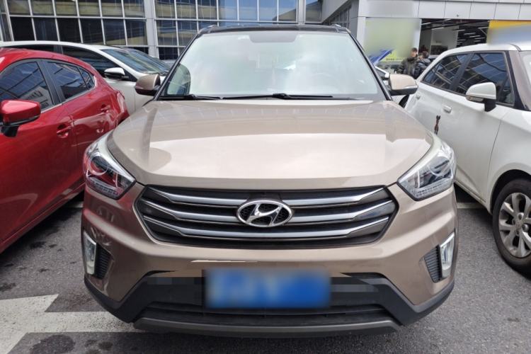 Used Hyundai ix25 2015 1.6L Automatic Two-Wheel-Drive Deluxe DLX Model Front